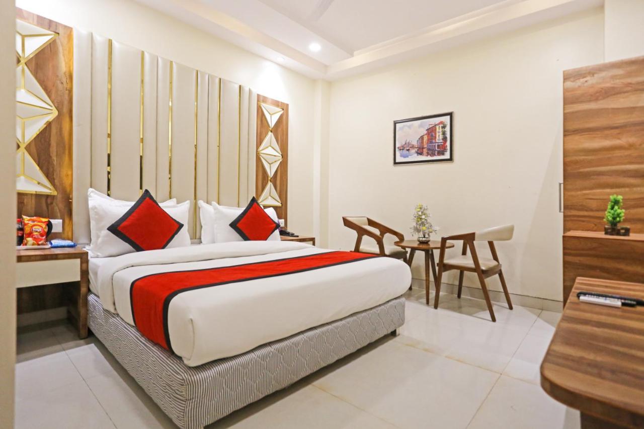 Frank Stay-Newly Built Worth -2Mins Walk From Rk Ashram Metro Satation New Delhi Eksteriør billede