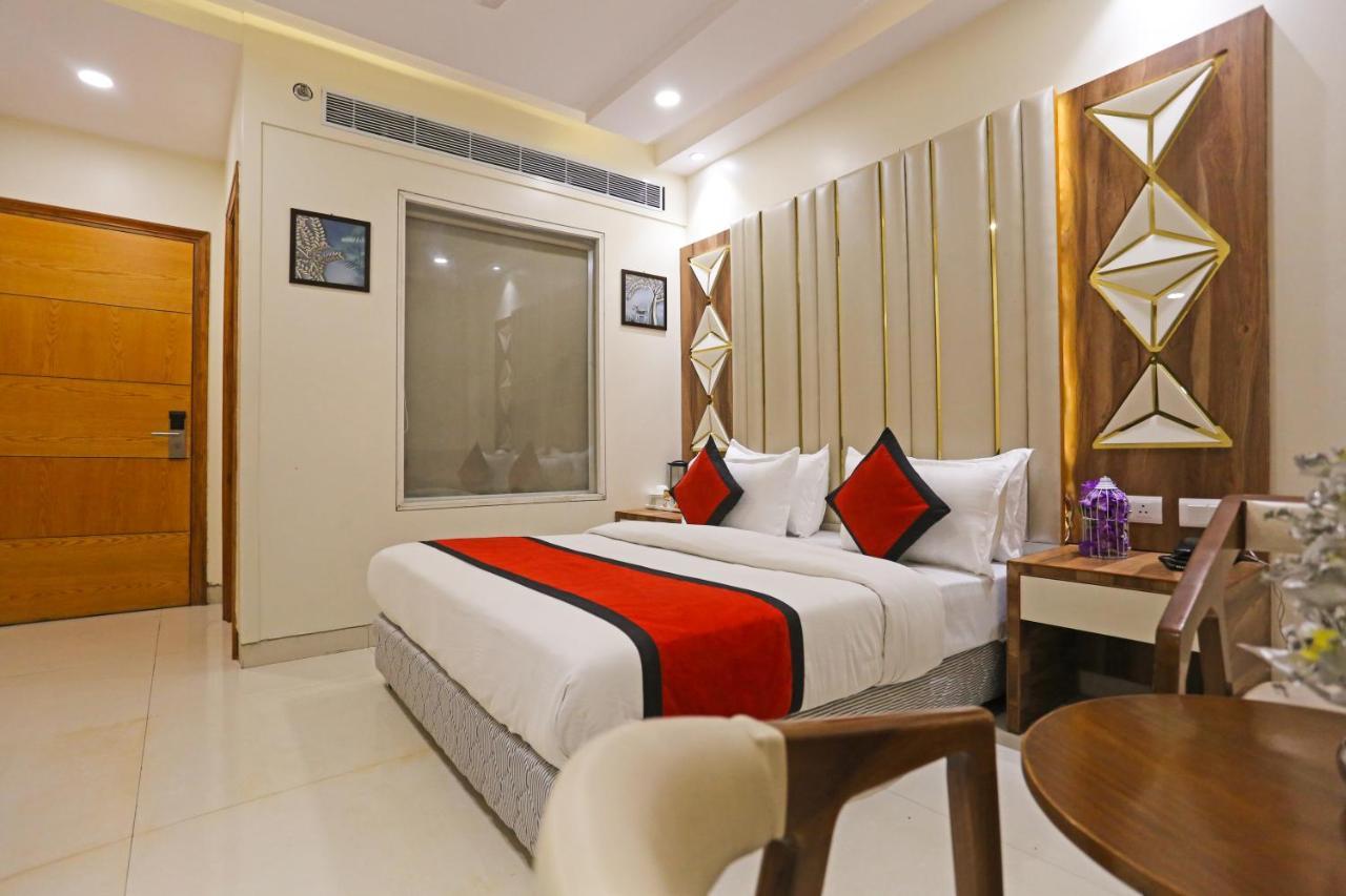 Frank Stay-Newly Built Worth -2Mins Walk From Rk Ashram Metro Satation New Delhi Eksteriør billede